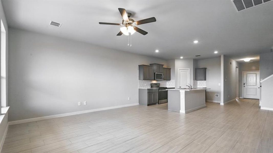 Spacious, unfurnished interior of a new home in Terra Trace, Fort Worth (Image 18).
