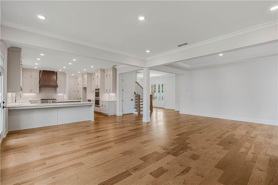 Spacious, unfurnished interior of a new home in Bellwyn, Johns Creek (Image 36).
