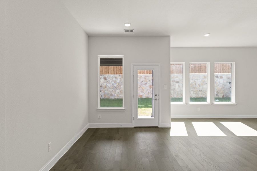 Representative unfurnished interior of a home built from the San Martino II by Pacesetter Homes in Park Hills, Rockwall (Image 22). Representative unfurnished interior of a home built from the San Martino II by Pacesetter Homes in Park Hills, Rockwall (Image 22).