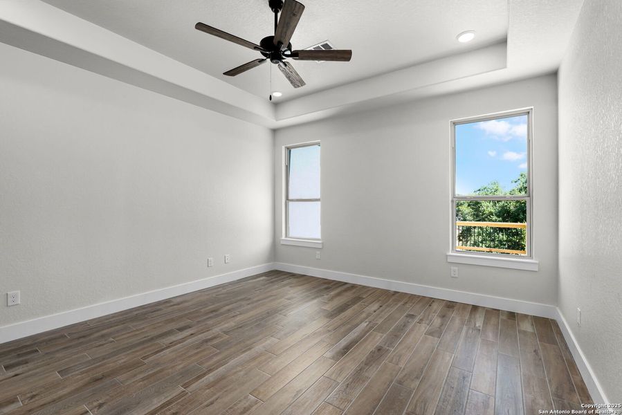Spacious, unfurnished interior of a new home in , Spring Branch (Image 32).