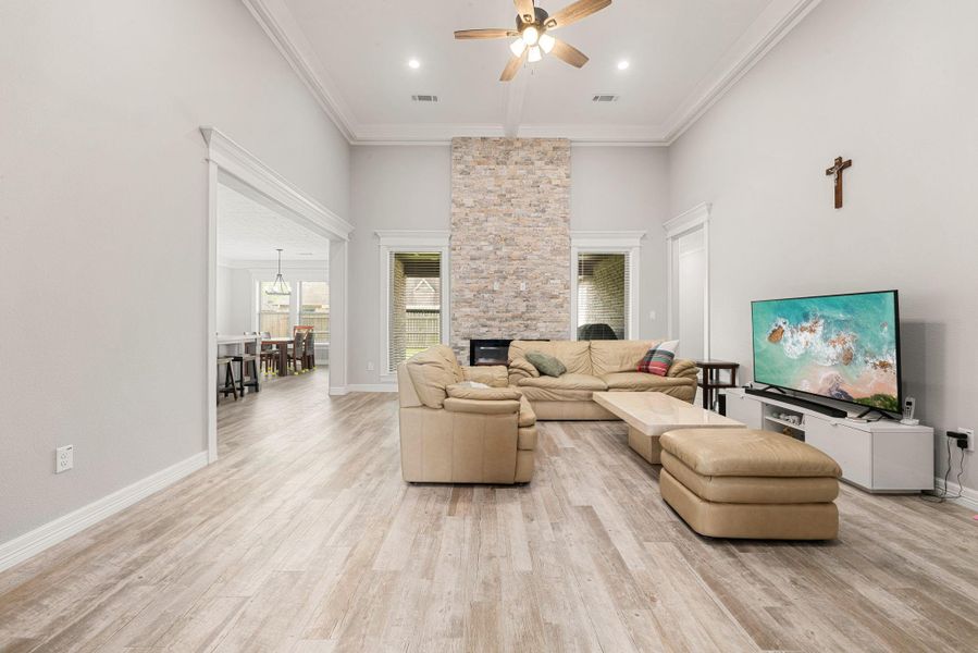 Furnished interior view inside a new home in , Beaumont (Image 6).