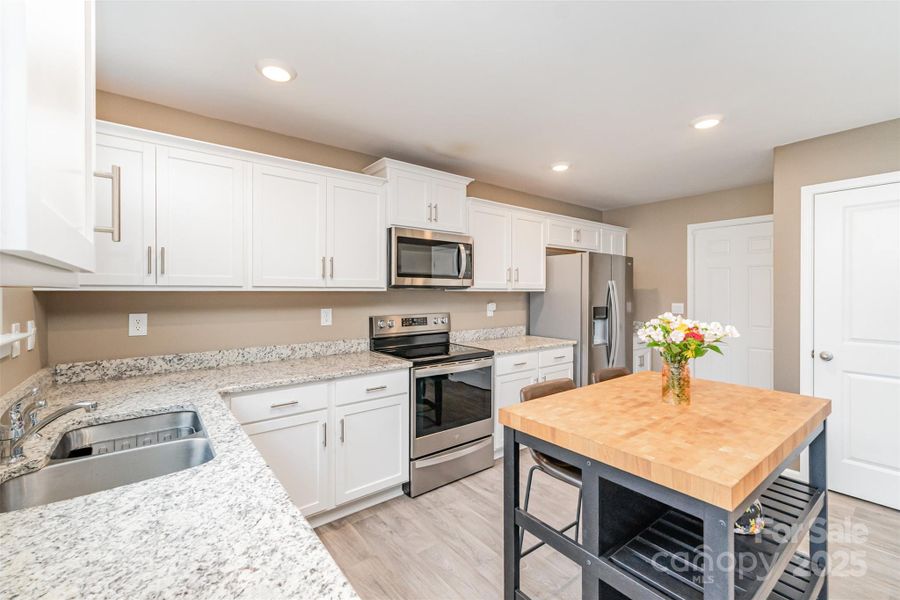 Furnished interior view inside a new home in , Dallas (Image 15). Furnished interior view inside a new home in , Dallas (Image 15).