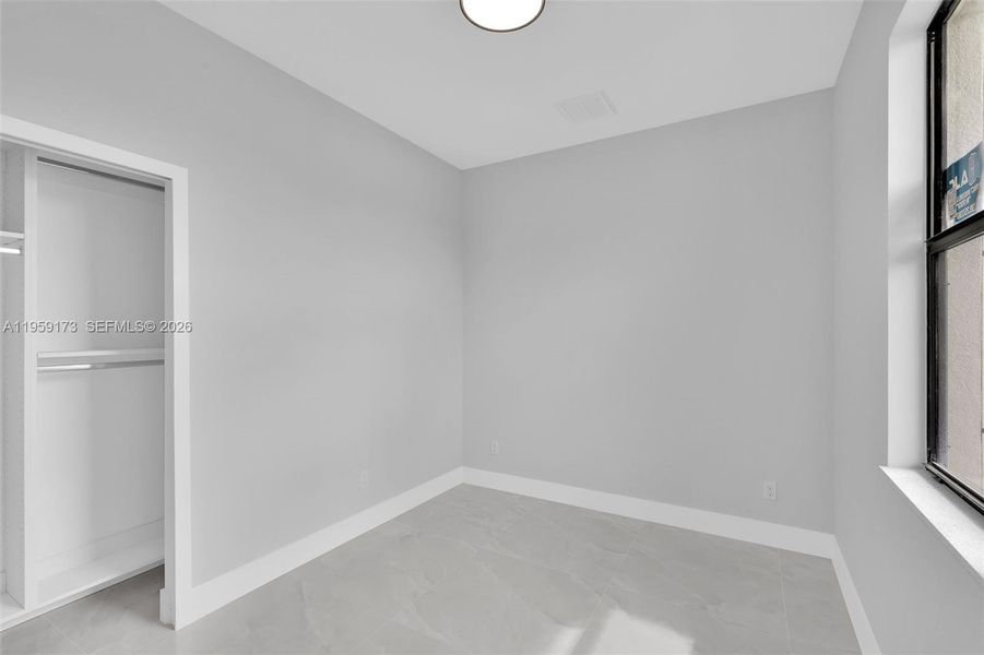 Spacious, unfurnished interior of a new home in , Lehigh Acres (Image 44).