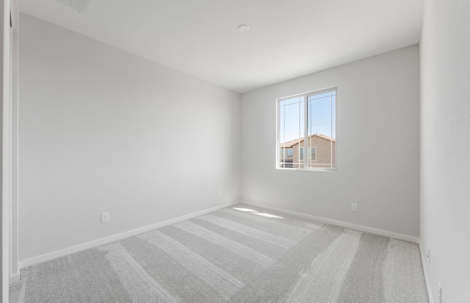 Spacious, unfurnished interior of a new home in Jorde Farms, Queen Creek (Image 27).