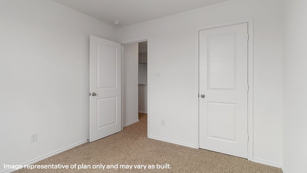 Spacious, unfurnished interior of a new home in Hickory Ridge, Elmendorf (Image 24).