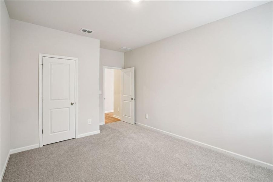 Spacious, unfurnished interior of a new home in Hemingway - Reserve Series, Cumming (Image 41).