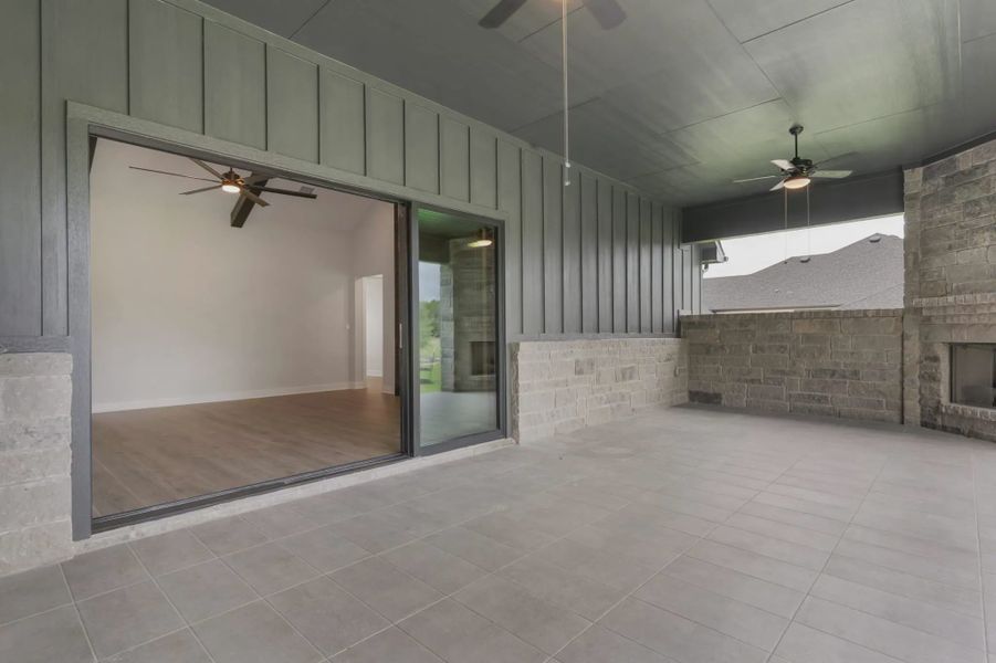 Representative exterior details of a home built from the Montana by Chesmar Homes in Feathergrass, Fulshear (Image 3).