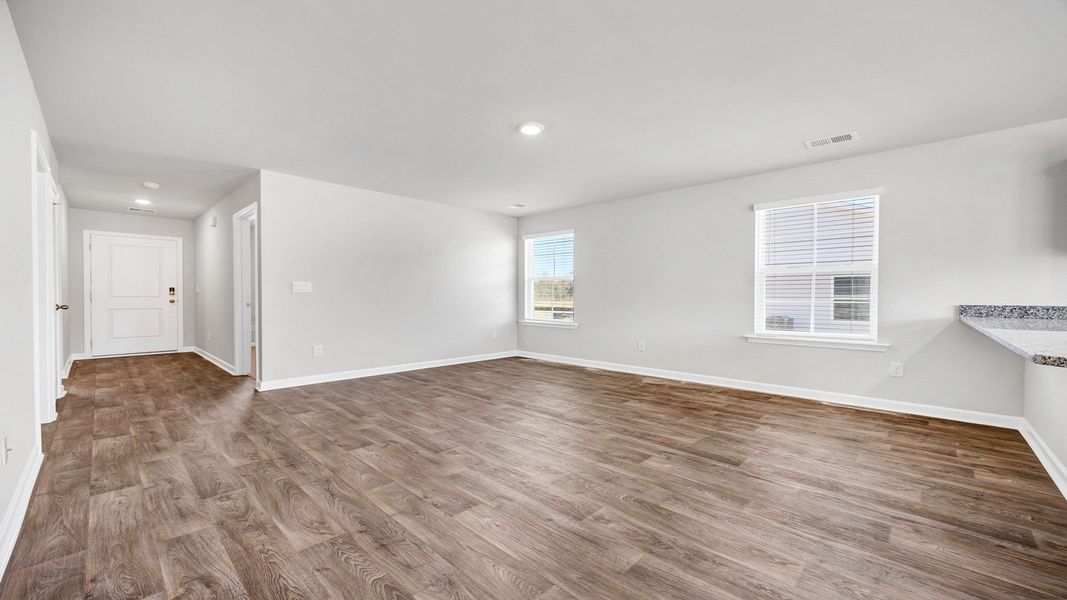 Spacious, unfurnished interior of a new home in The Park at Wilkinson, Orangeburg (Image 15).