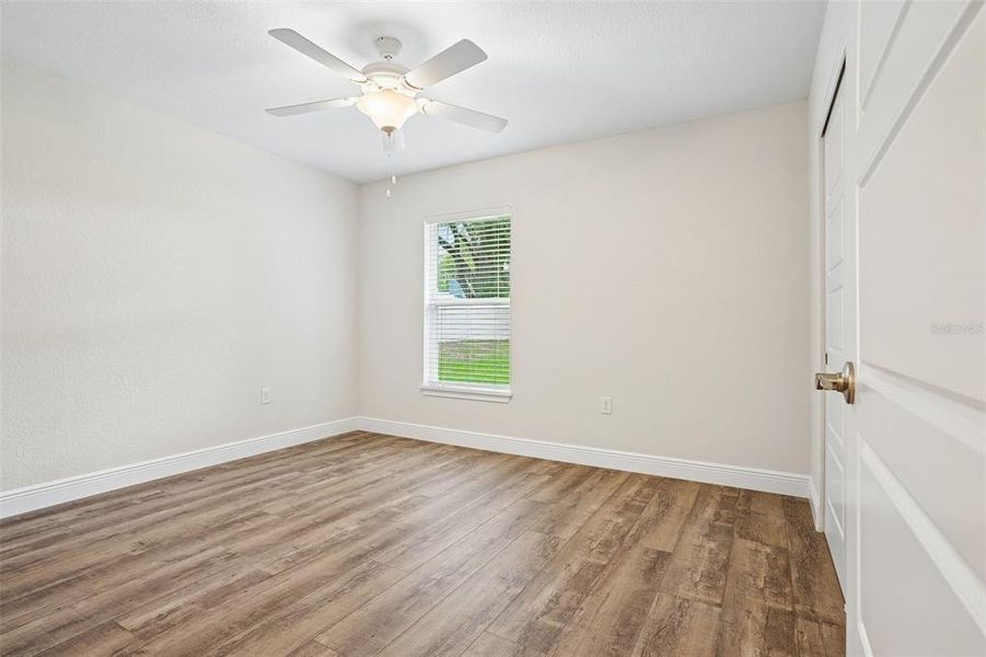 Spacious, unfurnished interior of a new home in , Dunnellon (Image 21).