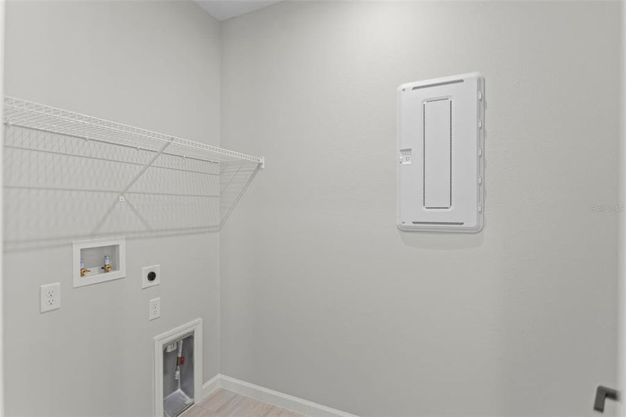 Spacious, unfurnished interior of a new home in Cresswind at Hammock Oaks, Lady Lake (Image 25). Spacious, unfurnished interior of a new home in Cresswind at Hammock Oaks, Lady Lake (Image 25).