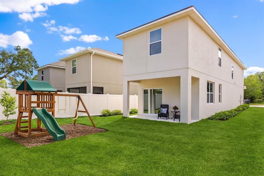 Exterior details and patio area of a home in , Kissimmee (Image 1). Exterior details and patio area of a home in , Kissimmee (Image 1).