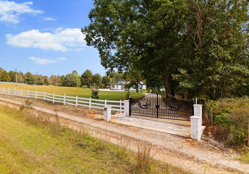 Image 40 of a home in . Image 40 of a home in .