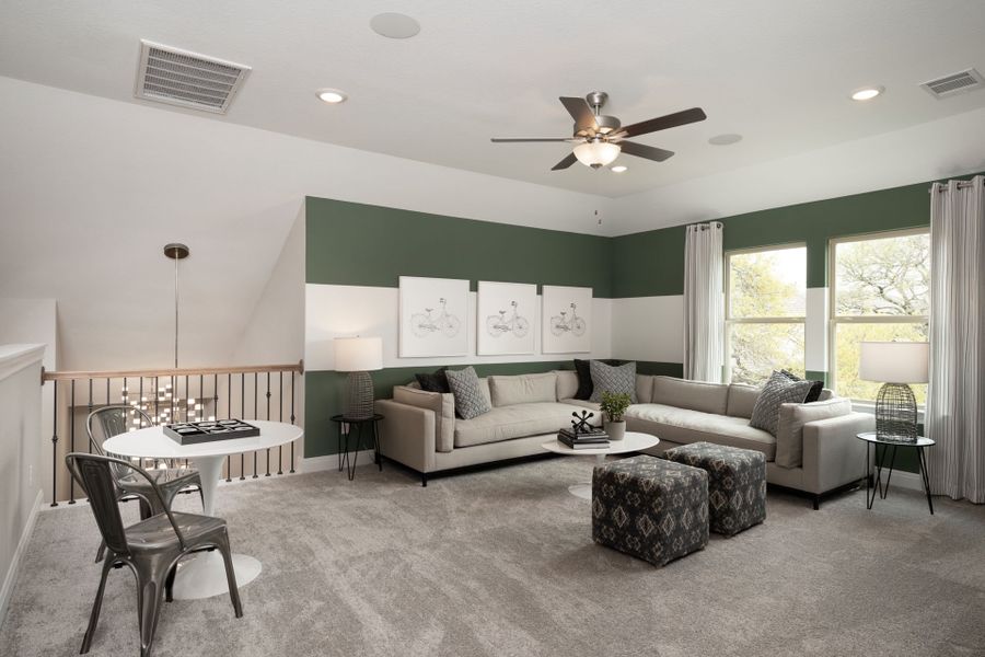 Representative furnished interior of a home built from the Mooreville by Pulte Homes in Crescent Bluff, Georgetown (Image 11).