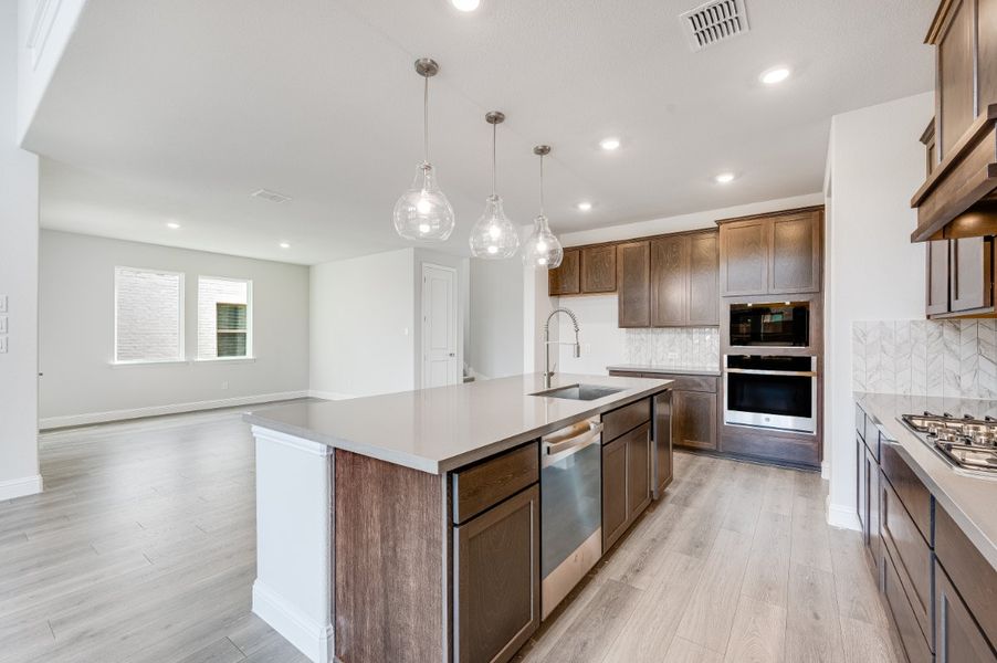 Representative furnished interior of a home built from the Amber by Taylor Morrison in Highland Lakes 60s, McKinney (Image 3). Representative furnished interior of a home built from the Amber by Taylor Morrison in Highland Lakes 60s, McKinney (Image 3).