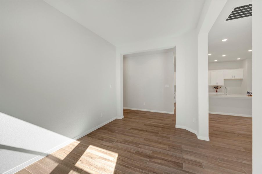 Spacious, unfurnished interior of a new home in Jordan Ranch - Terrace Collection, Fulshear (Image 13).