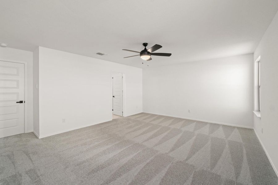 Spacious, unfurnished interior of a new home in Salerno - Heritage Collection, Round Rock (Image 24).