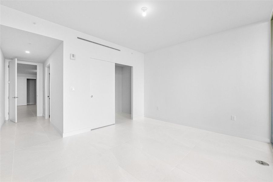 Bedroom #3 w/ Walk in closet