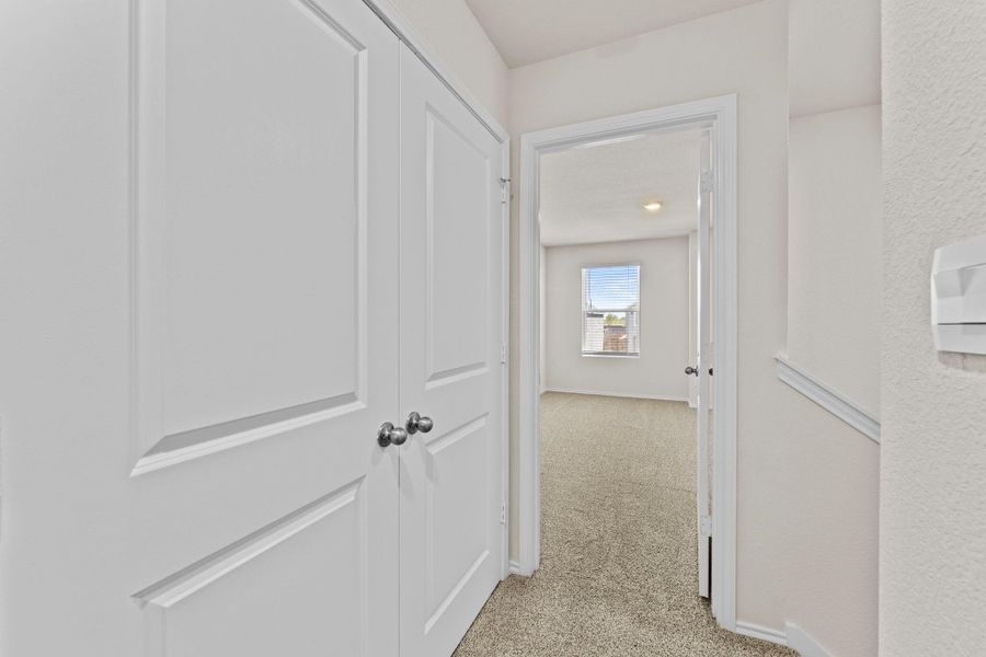 Spacious, unfurnished interior of a new home in Bollinger, Maxwell (Image 24).