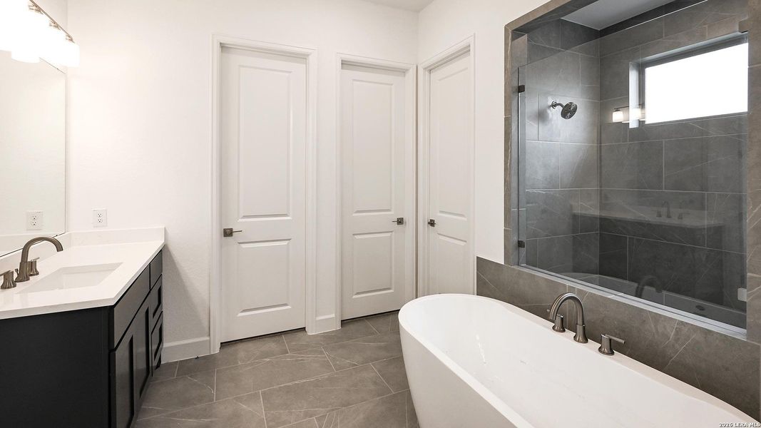 Furnished interior view inside a new home in Mayfair, New Braunfels (Image 14).