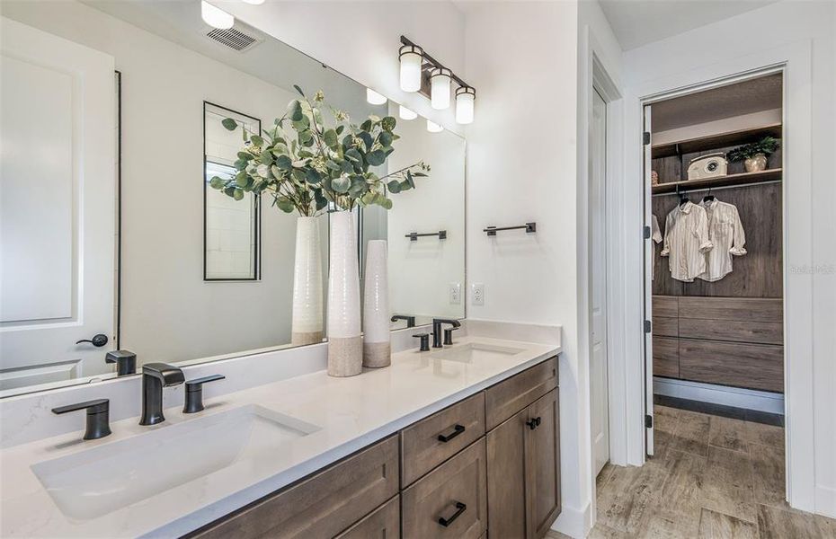 Furnished interior view inside a new home in , Wesley Chapel (Image 12).