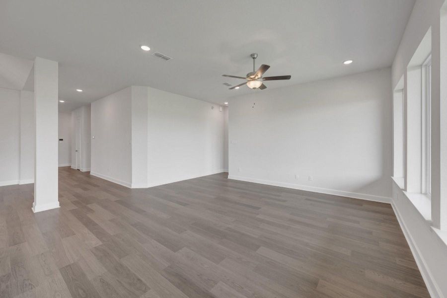 Spacious, unfurnished interior of a new home in Brookewater - Ascent Collection, Rosenberg (Image 27).