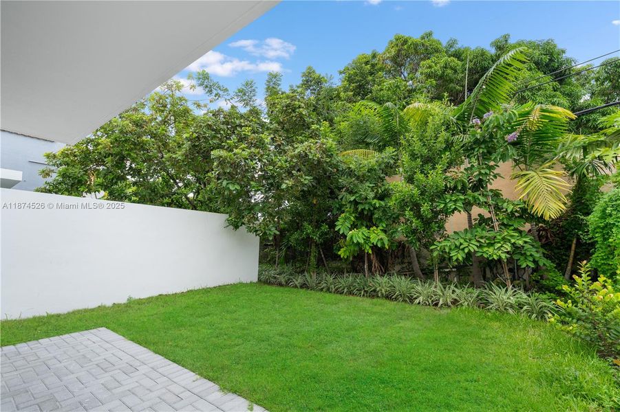 Exterior details and patio area of a home in , Miami (Image 3).