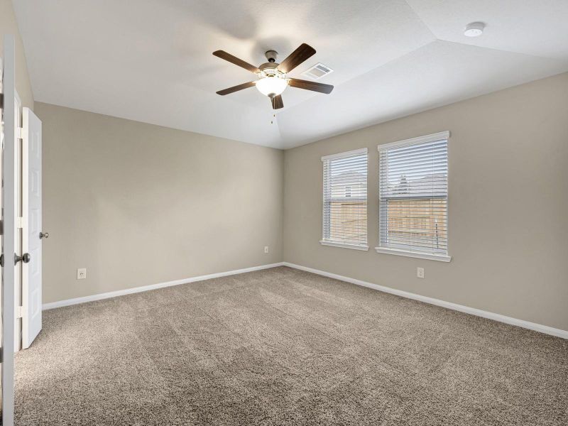 Spacious, unfurnished interior of a new home in Montgomery Oaks - Premier, Conroe (Image 12). Spacious, unfurnished interior of a new home in Montgomery Oaks - Premier, Conroe (Image 12).