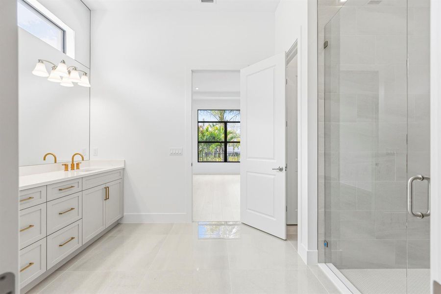 Owner's Bath Owner's Bath