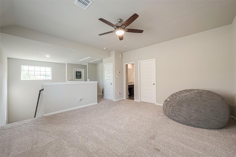 Spacious, unfurnished interior of a new home in Cliffstone Hills, Conroe (Image 38). Spacious, unfurnished interior of a new home in Cliffstone Hills, Conroe (Image 38).