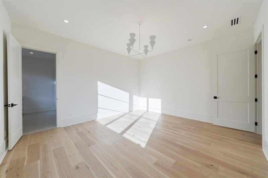 Spacious, unfurnished interior of a new home in , Atlanta (Image 116). Spacious, unfurnished interior of a new home in , Atlanta (Image 116).