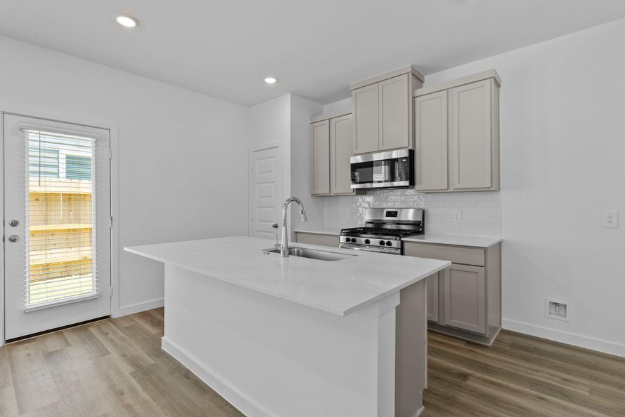 Furnished interior view inside a new home in Highland Court, Houston (Image 6).