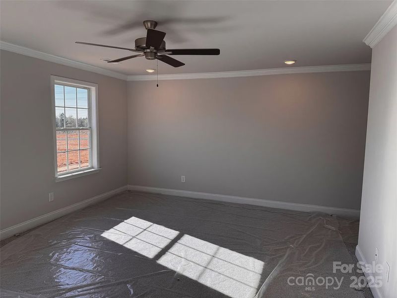 Spacious, unfurnished interior of a new home in Pine Trace, Gastonia (Image 11).