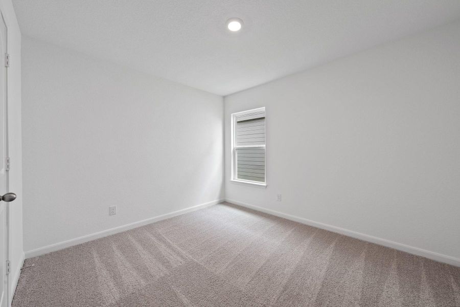 Spacious, unfurnished interior of a new home in , Maxwell (Image 7).