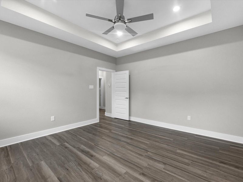 Spacious, unfurnished interior of a new home in , Houston (Image 22).