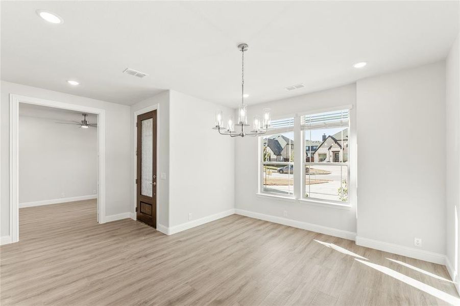 Spacious, unfurnished interior of a new home in Ridgepoint, Midlothian (Image 33). Spacious, unfurnished interior of a new home in Ridgepoint, Midlothian (Image 33).