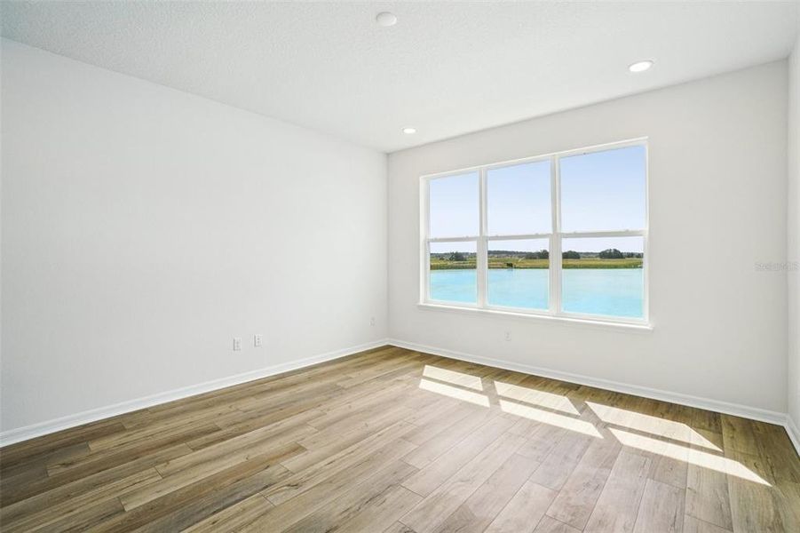 Spacious, unfurnished interior of a new home in Isla Mirada, San Antonio (Image 45).