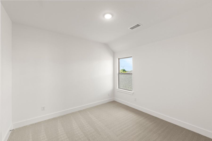 Spacious, unfurnished interior of a new home in Painted Tree, McKinney (Image 20).
