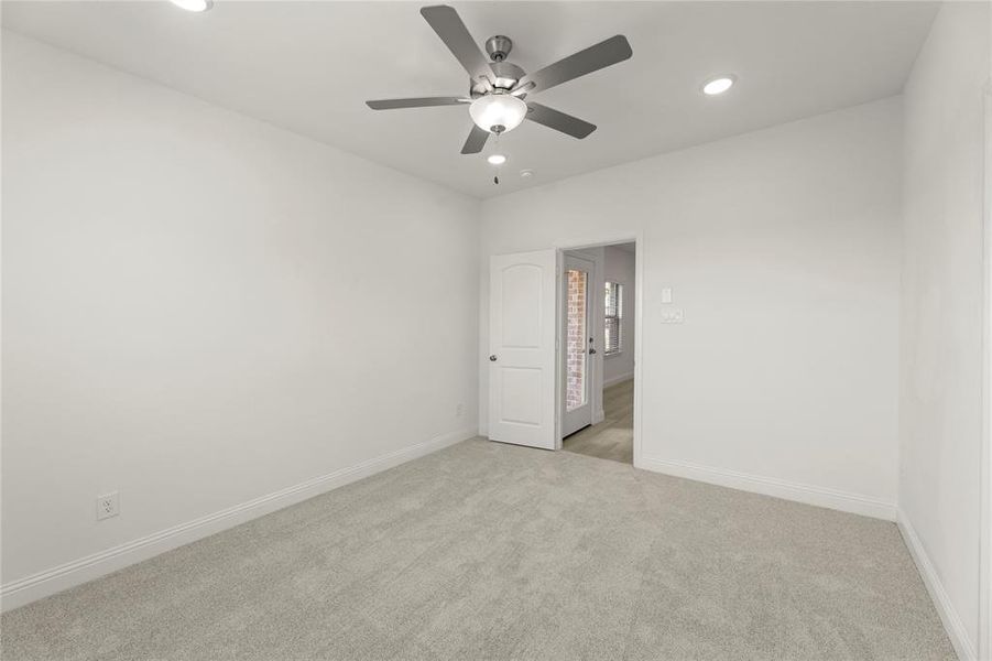 11_1072 Happy Holly, Lavon 11_1072 Happy Holly, Lavon