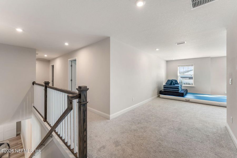 Spacious, unfurnished interior of a new home in Olde Mandarin Estates, Jacksonville (Image 21).
