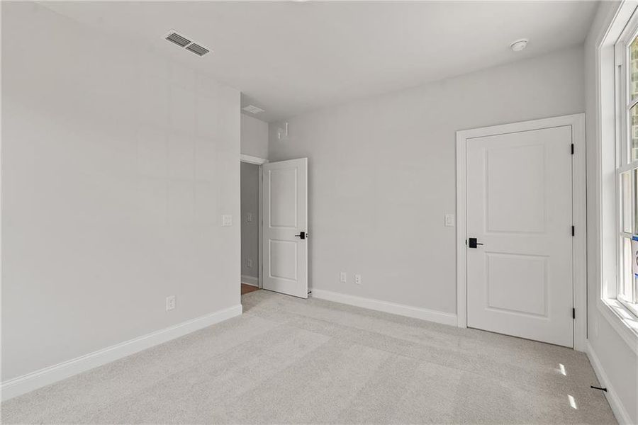 Spacious, unfurnished interior of a new home in Waterside Townhomes, Peachtree Corners (Image 21). Spacious, unfurnished interior of a new home in Waterside Townhomes, Peachtree Corners (Image 21).