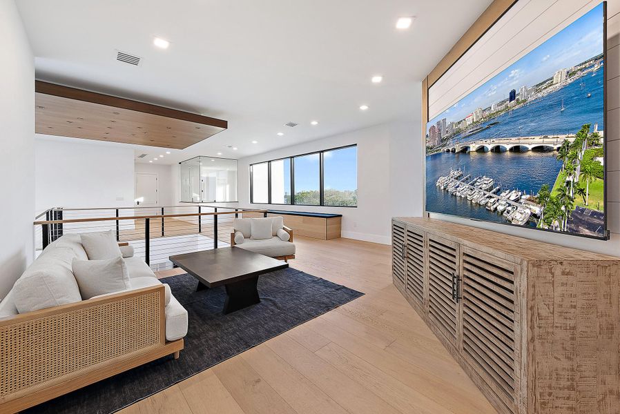 Loft Loft