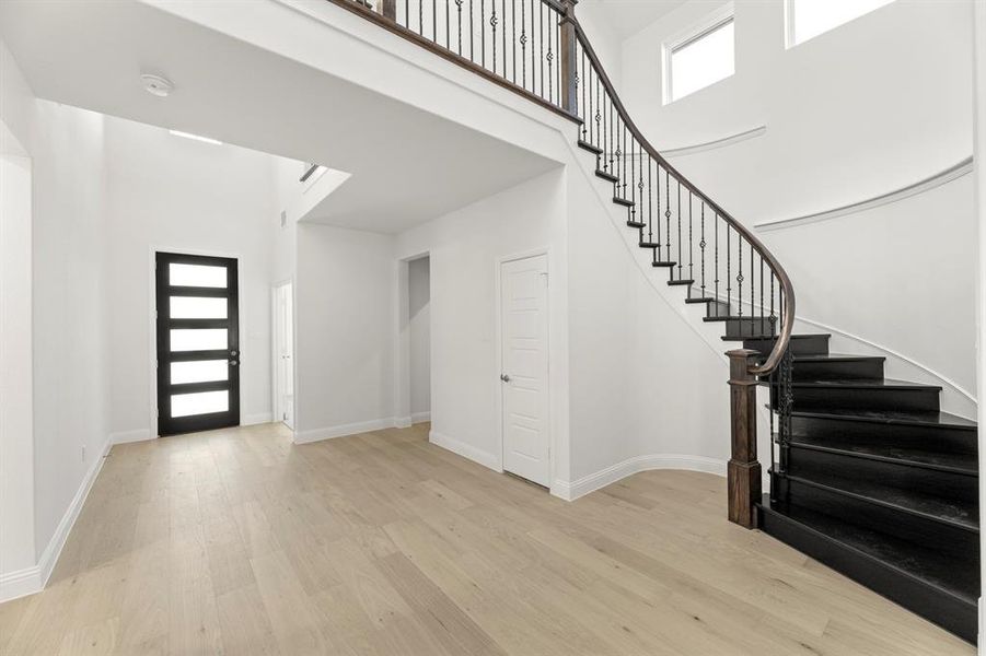 02_1433 Florence, Celina