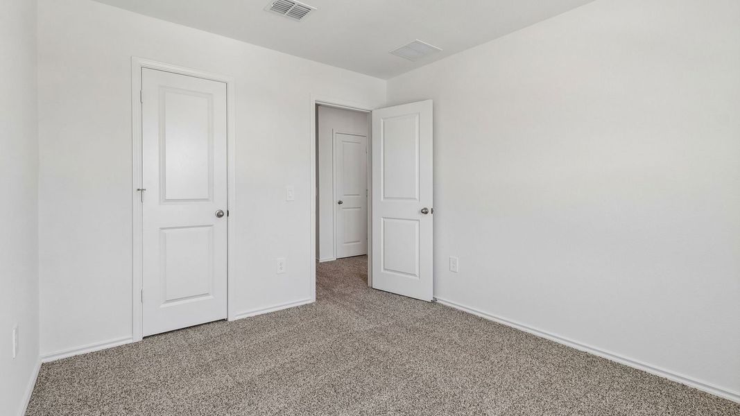 Spacious, unfurnished interior of a new home in Palomino, Manor (Image 31).