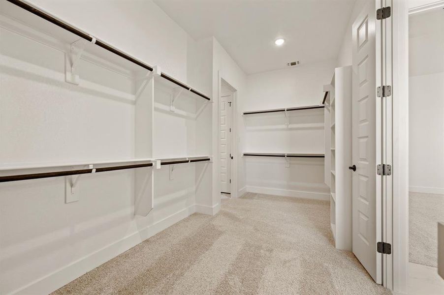 Spacious, unfurnished interior of a new home in Settlers Glen, New Fairview (Image 21).