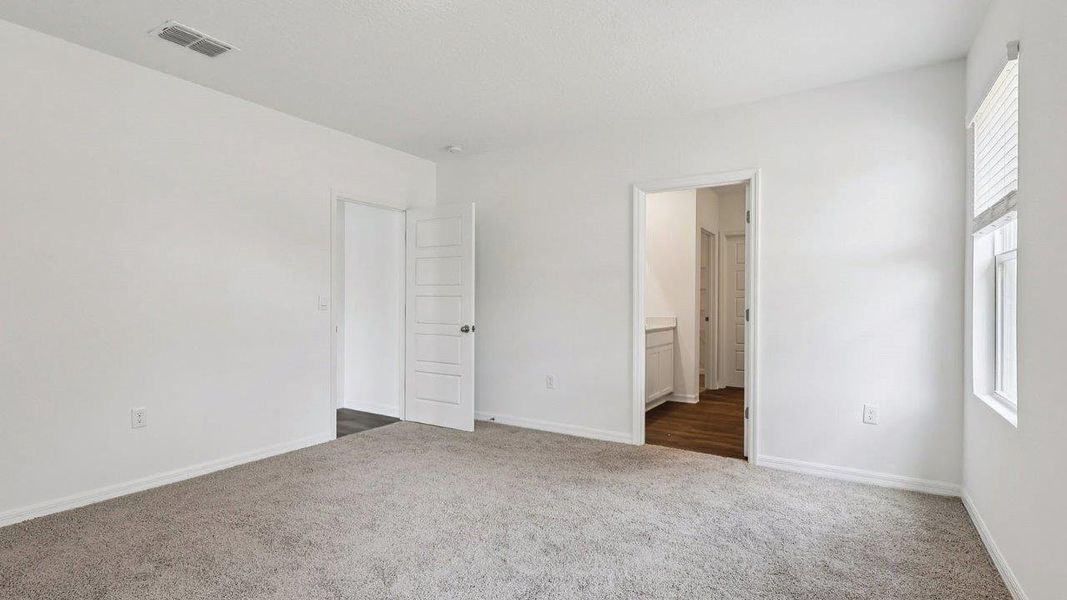 Spacious, unfurnished interior of a new home in Crosswinds, Haines City (Image 25). Spacious, unfurnished interior of a new home in Crosswinds, Haines City (Image 25).