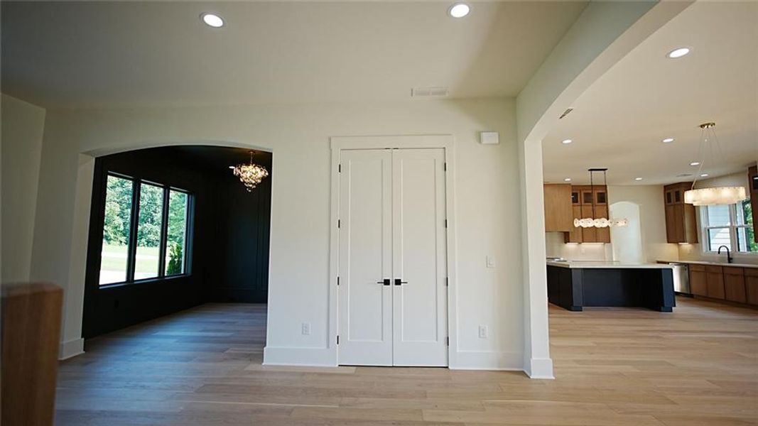 Spacious, unfurnished interior of a new home in , Flowery Branch (Image 35).