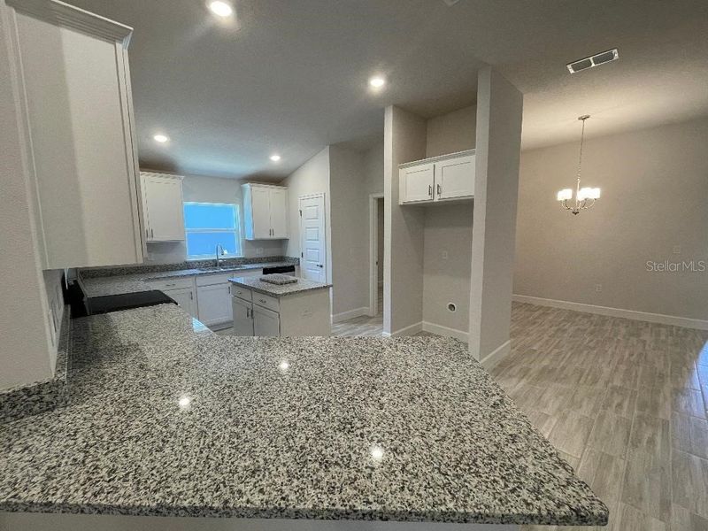 Spacious, unfurnished interior of a new home in Abbey Glen, Dade City (Image 15).