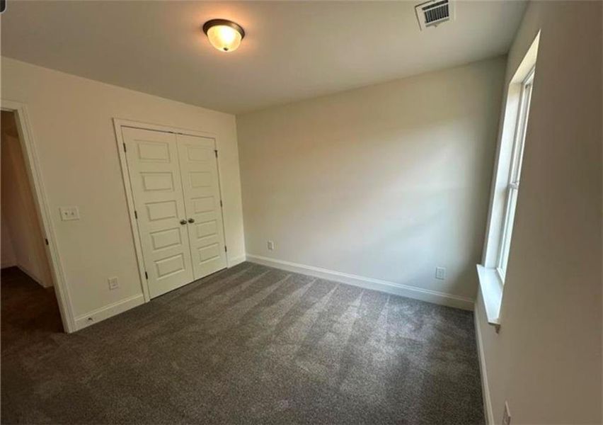 Spacious, unfurnished interior of a new home in Mulberry Summit, Flowery Branch (Image 10).