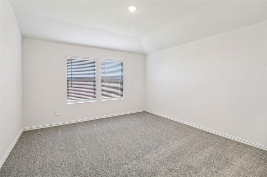 Spacious, unfurnished interior of a new home in River Ridge, Crandall (Image 26).