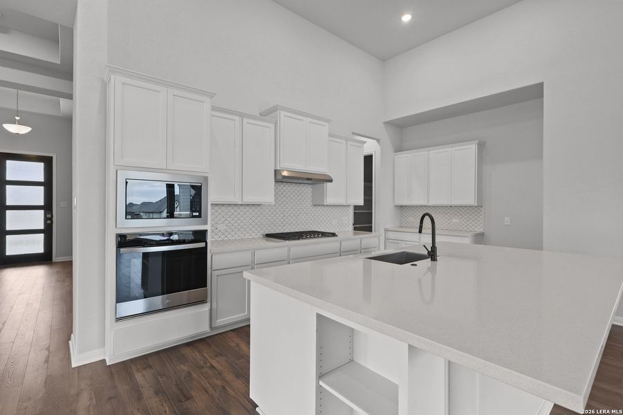 Furnished interior view inside a new home in Buffalo Crossing, Cibolo (Image 13).